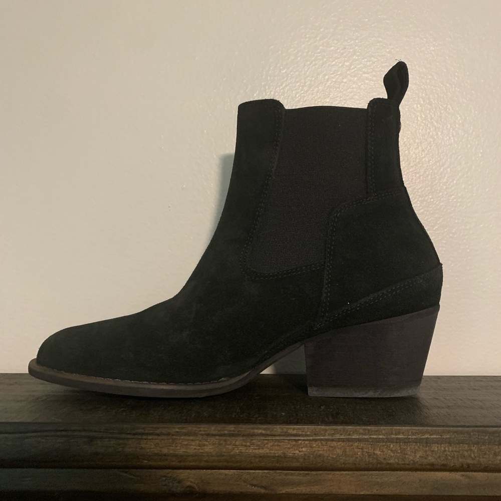 Hunter ankle boots